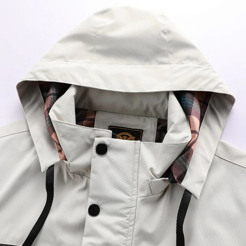 Herren Winterjacke mit abnehmbarer Kapuze und praktischen Taschen | A&Z - 11 - Atelier-Zofia