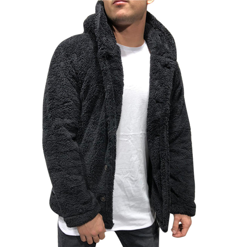 Gemütliche Herrenjacke mit Kapuze und Knopfverschluss | A&B - 1 - Annoboutique