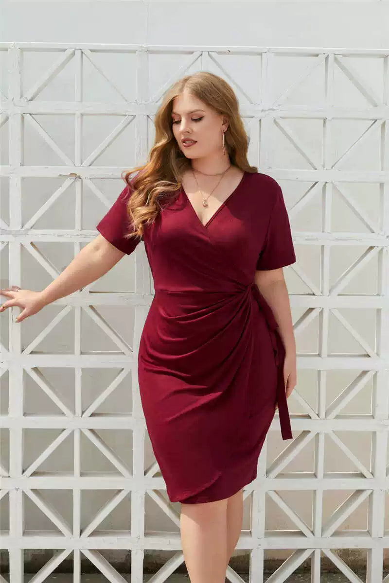 Wickelkleid Damen mit figurbetontem Schnitt und kurzen Ärmeln | A&B - 6 - Annoboutique