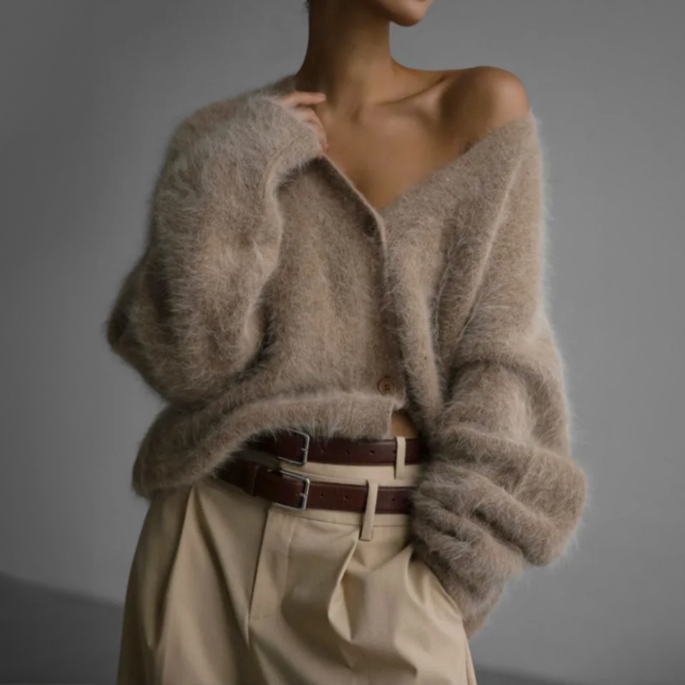 Oversize Cardigan Damen mit V-Ausschnitt und Knopfdetails | A&Z - 2 - Atelier-Zofia