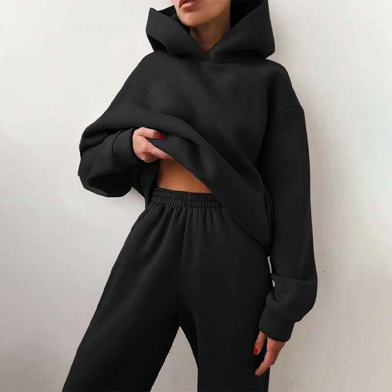 Lounge Set Damen mit Kapuze in lässigem Stil und Oversize-Schnitt | A&Z - 1 - Atelier-Zofia