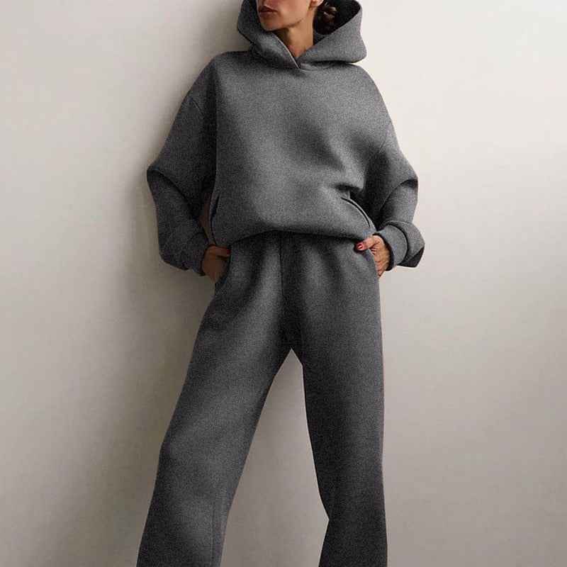 Lounge Set Damen mit Kapuze in lässigem Stil und Oversize-Schnitt | A&Z - 2 - Atelier-Zofia