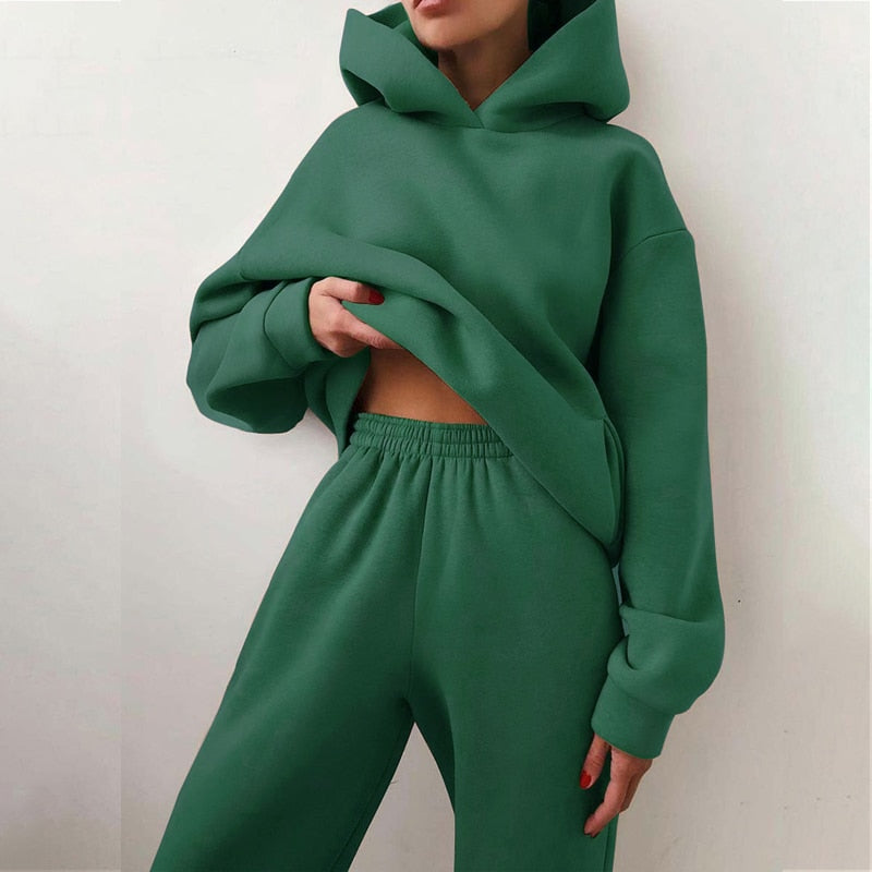 Lounge Set Damen mit Kapuze in lässigem Stil und Oversize-Schnitt | A&Z - 5 - Atelier-Zofia