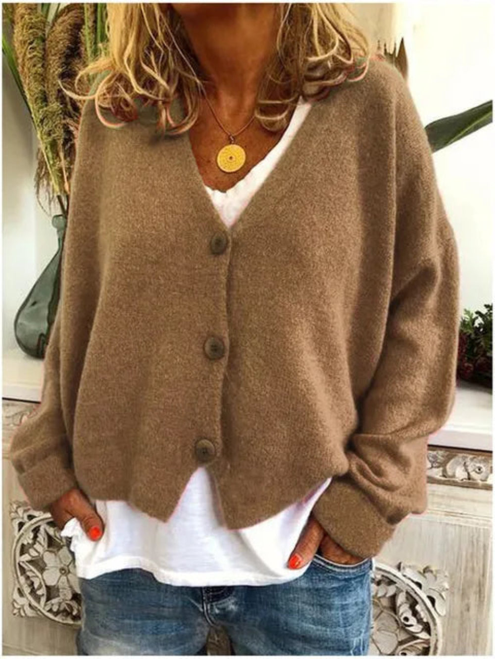 Women's cardigan with a relaxed fit and V-neck | M&B - 2 - Modern britwear