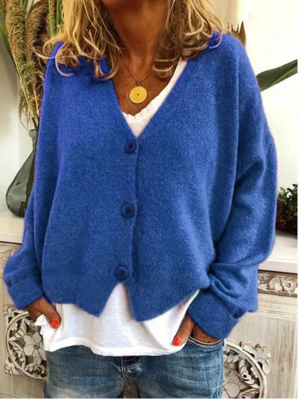 Women's cardigan with a relaxed fit and V-neck | M&B - 3 - Modern britwear