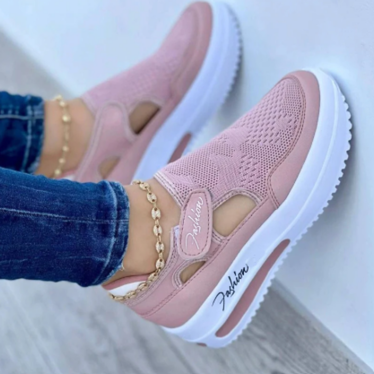 Bequeme Damen Slipper für Diabetiker - Verstellbarer, breiter Schnitt - J&B - 4 - Atelier-Zofia