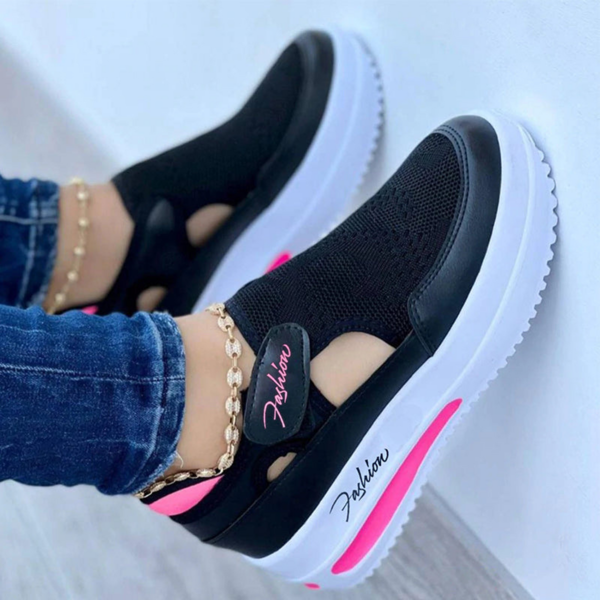 Bequeme Slipper für Damen mit Diabetes - Verstellbare Passform & Breite - J&B - 1 - Atelier-Zofia