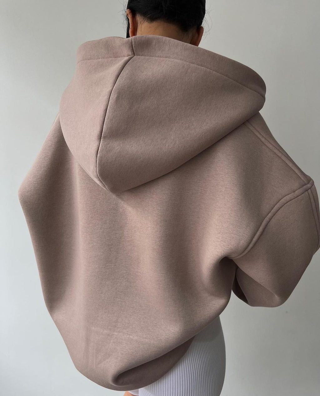 Hoodie Damen grau oversized mit Kragen und langen Ärmeln - 4 - Atelier-Zofia