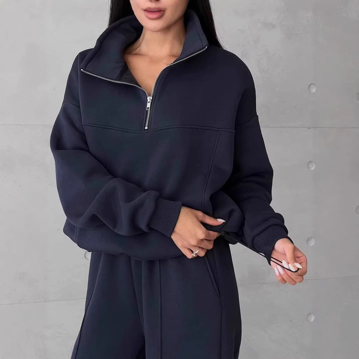 Lounge Set Damen schwarz bequem mit hohem Kragen - 1 - Atelier-Zofia