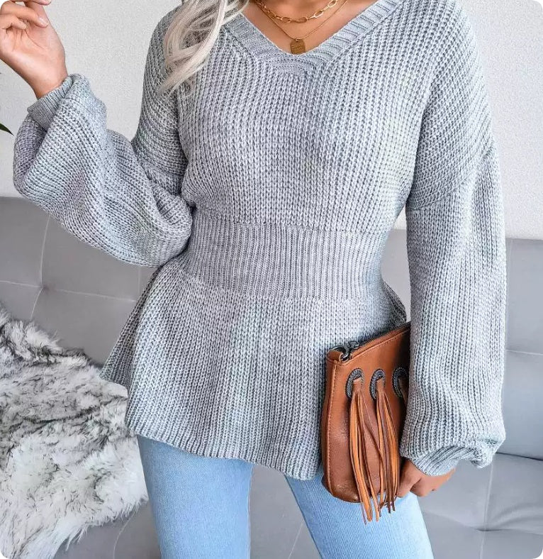 Pullover Damen grau tailliert mit V-Ausschnitt und weiten Ärmeln - 2 - Atelier-Zofia