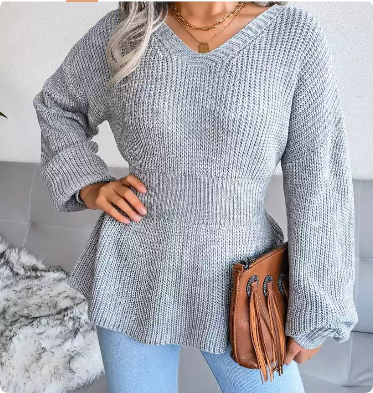 Pullover Damen grau tailliert mit V-Ausschnitt und weiten Ärmeln - 7 - Atelier-Zofia