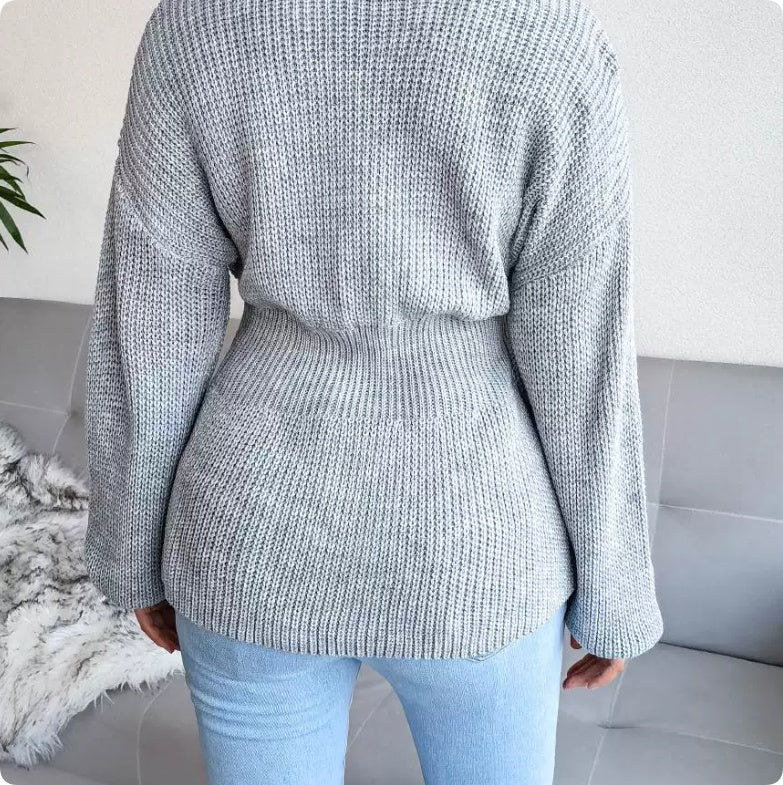 Pullover Damen grau tailliert mit V-Ausschnitt und weiten Ärmeln - 9 - Atelier-Zofia