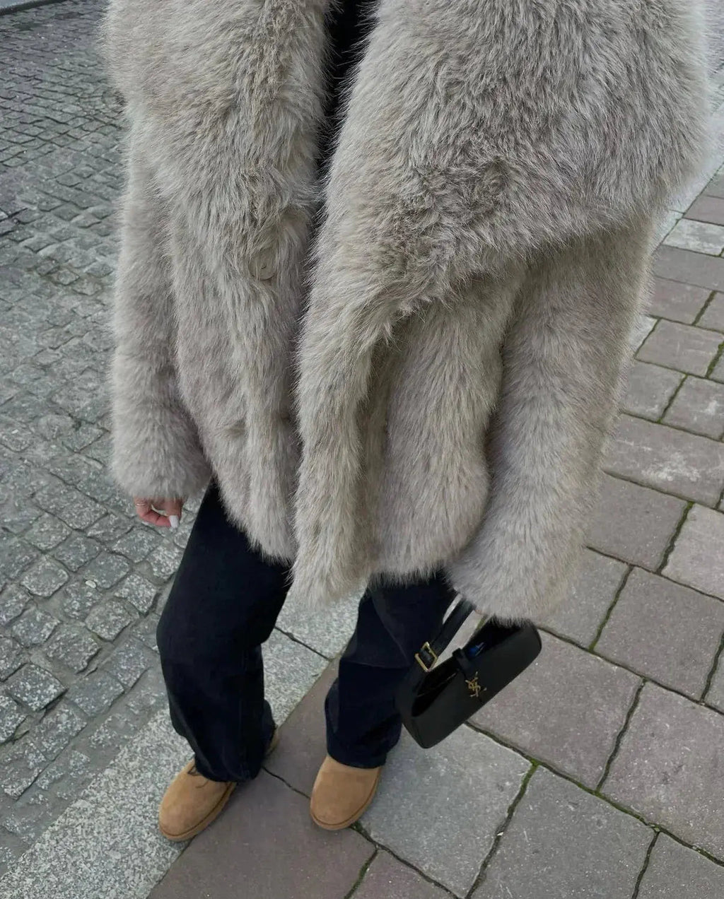 Damen Jacke grau weit mit weitem Kragen und langen Ärmeln - 6 - Atelier-Zofia