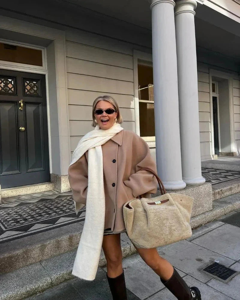 Jacke Damen beige oversize mit Knopfverschluss - 5 - Atelier-Zofia