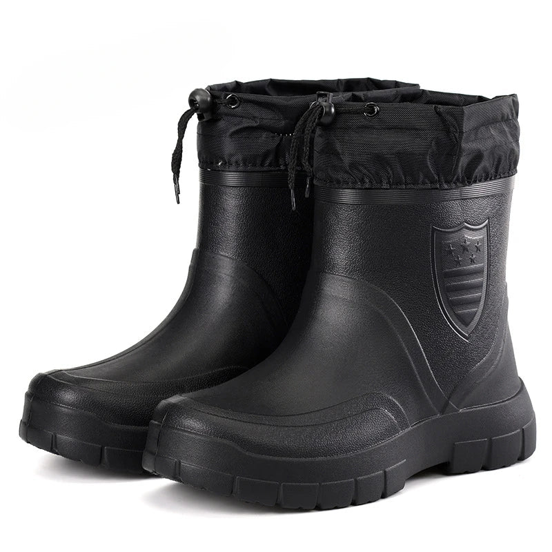 Herrenstiefel schwarz mit rutschfester Sohle und verstellbarem Schaft - 1 - Atelier-Zofia