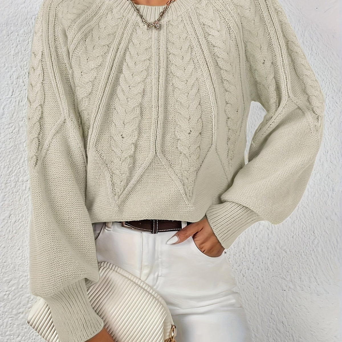Pullover Damen grün figurbetont mit Zopfmuster und langen Ärmeln - 2 - Atelier-Zofia