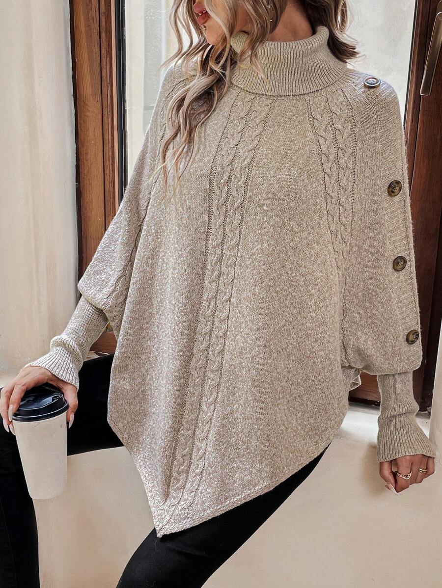 Pullover Damen beige oversized mit Stehkragen und Knopfdetails - 5 - Atelier-Zofia