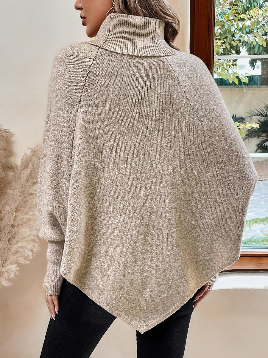 Pullover Damen beige oversized mit Stehkragen und Knopfdetails - 7 - Atelier-Zofia
