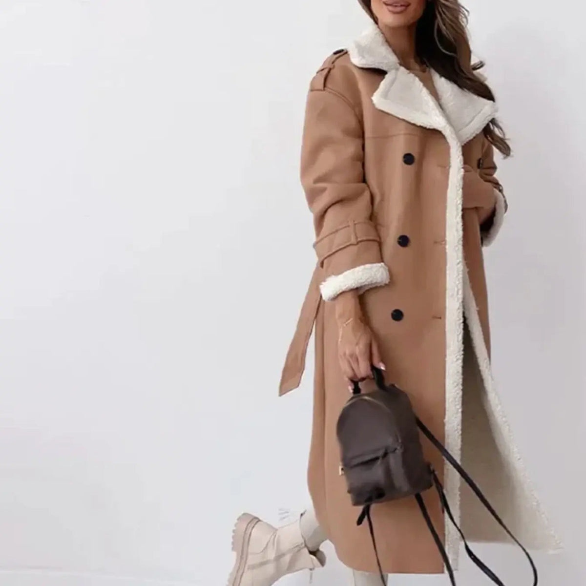 Damen Mantel schwarz tailliert mit Faux-Fur-Kragen - 4 - Atelier-Zofia