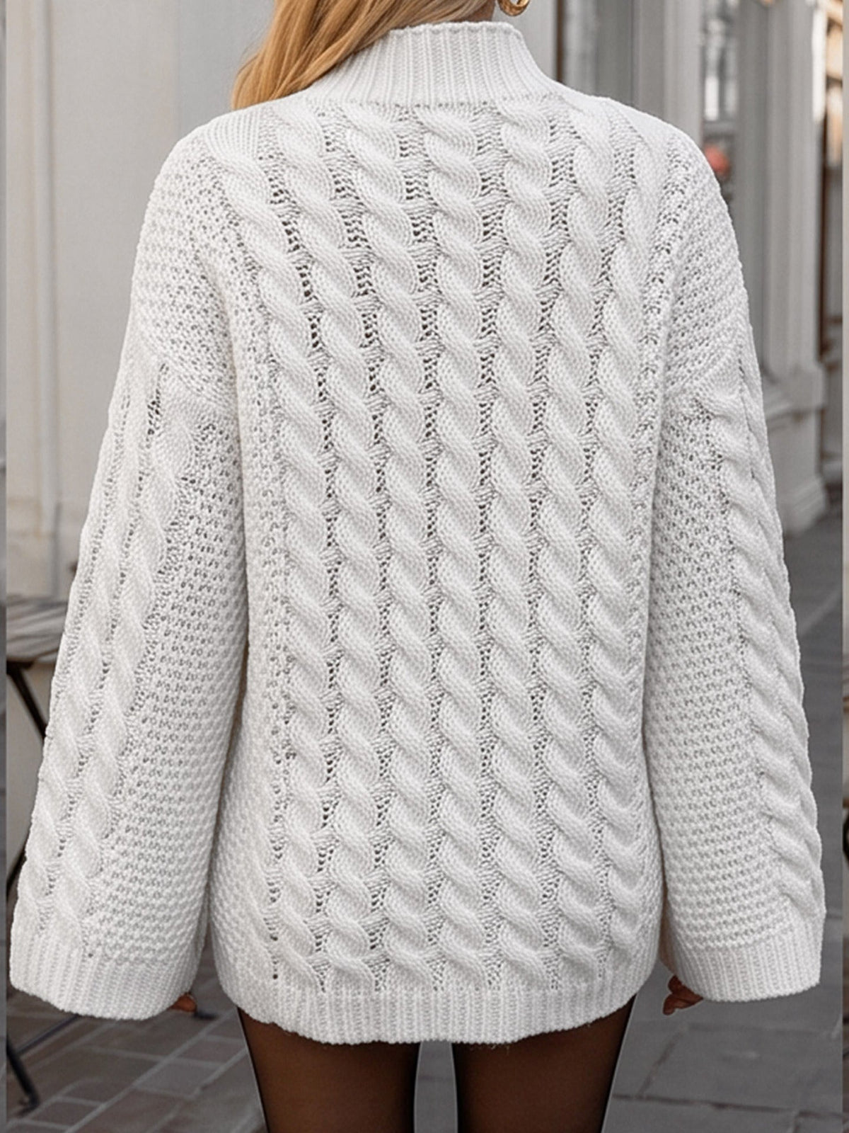 Pullover Damen weiß weit geschnitten mit hohem Kragen - 5 - Atelier-Zofia
