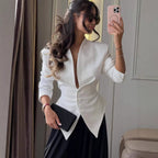 Blazer Damen schwarz tailliert mit tiefem V-Ausschnitt - 1 - Atelier-Zofia