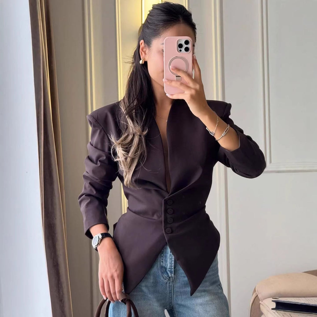 Blazer Damen schwarz tailliert mit tiefem V-Ausschnitt - 2 - Atelier-Zofia