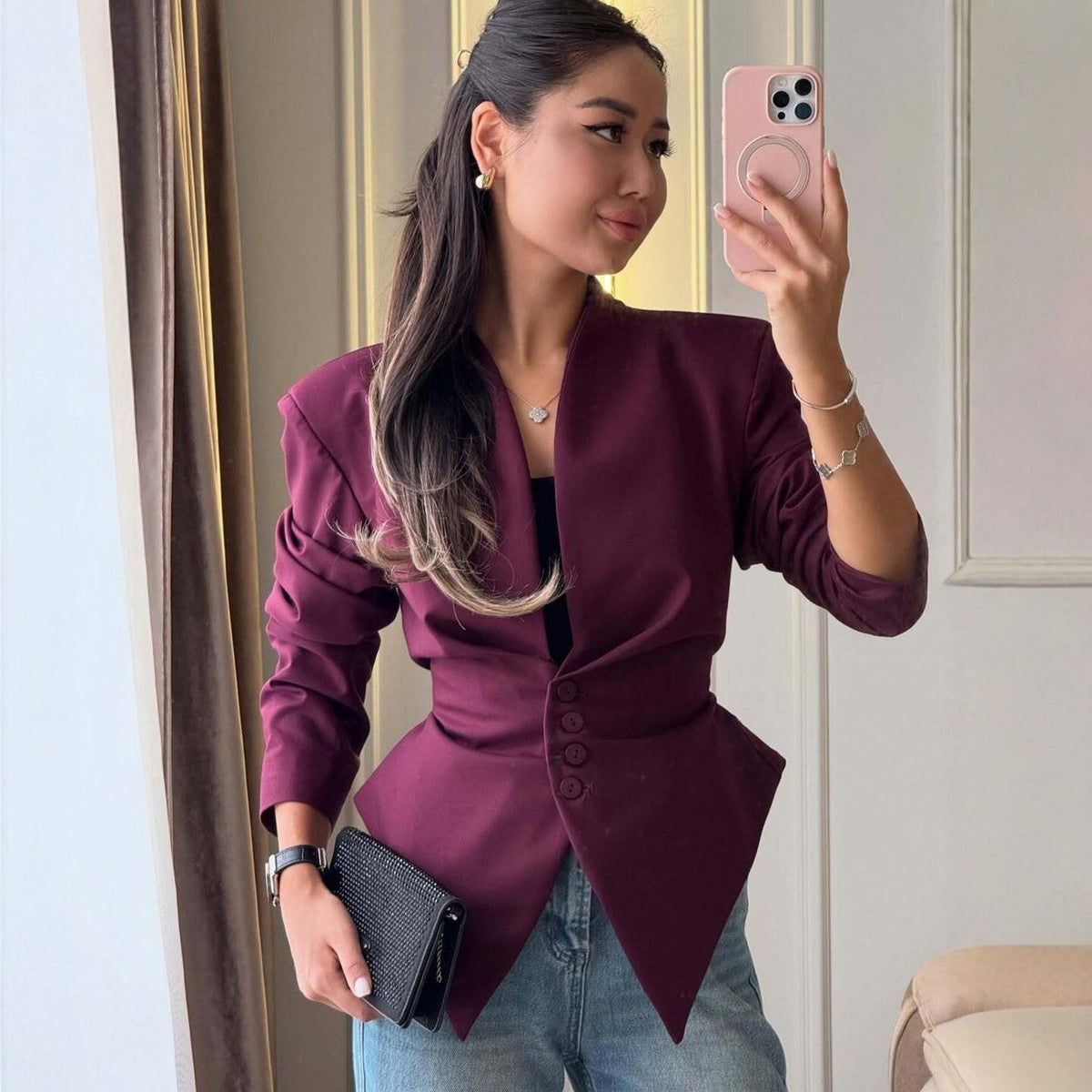 Blazer Damen schwarz tailliert mit tiefem V-Ausschnitt - 4 - Atelier-Zofia
