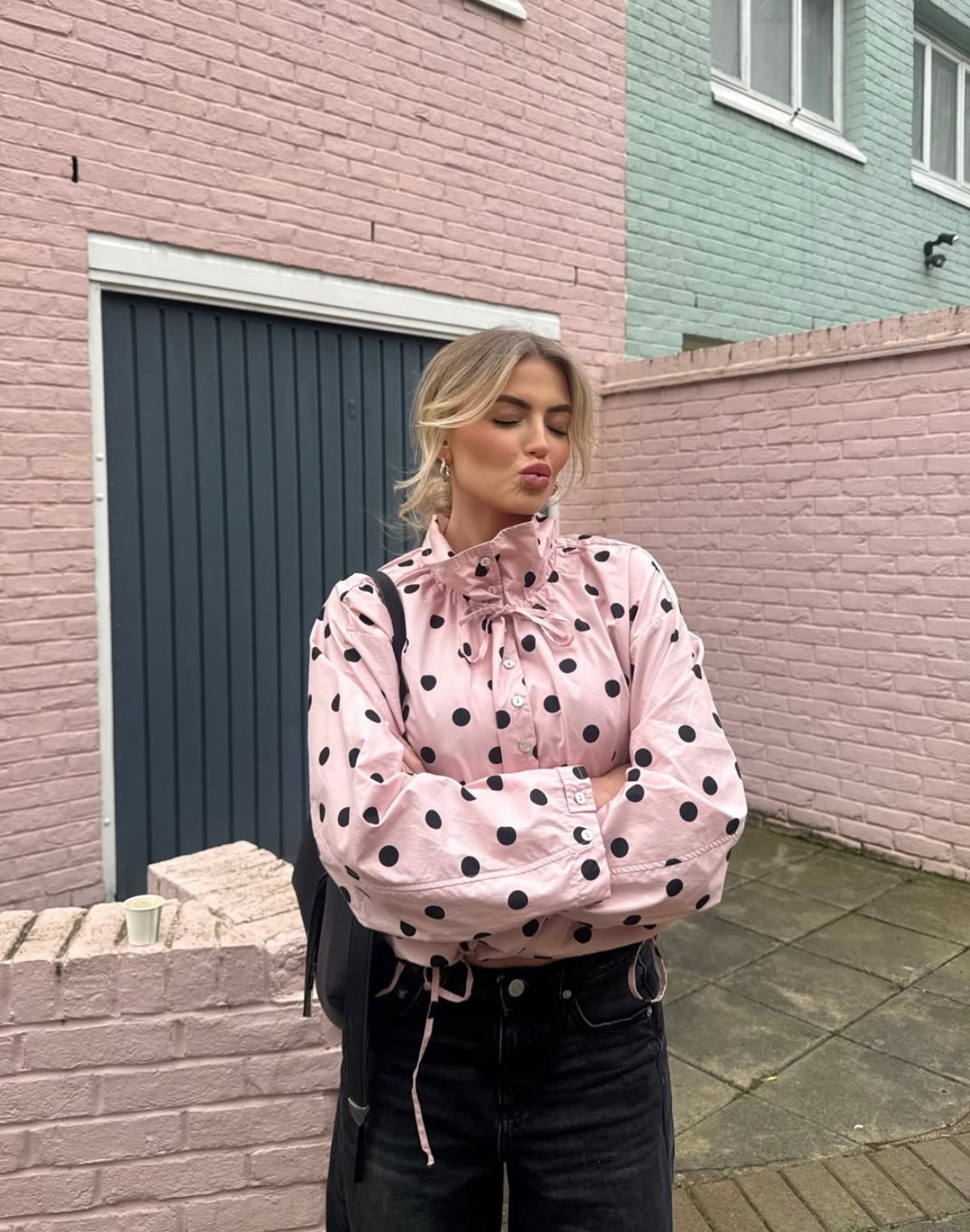 Bluse Damen gelb tailliert mit Punkten und hohem Kragen - 3 - Atelier-Zofia