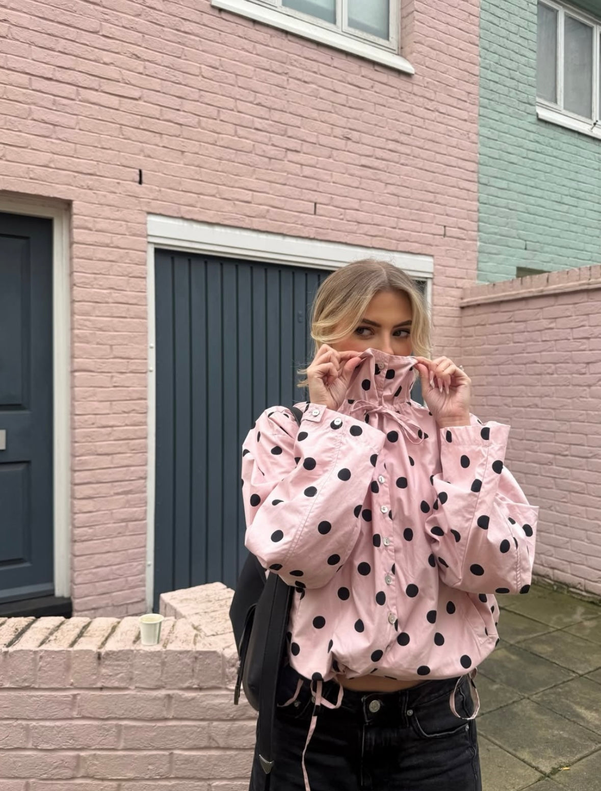 Bluse Damen gelb tailliert mit Punkten und hohem Kragen - 4 - Atelier-Zofia