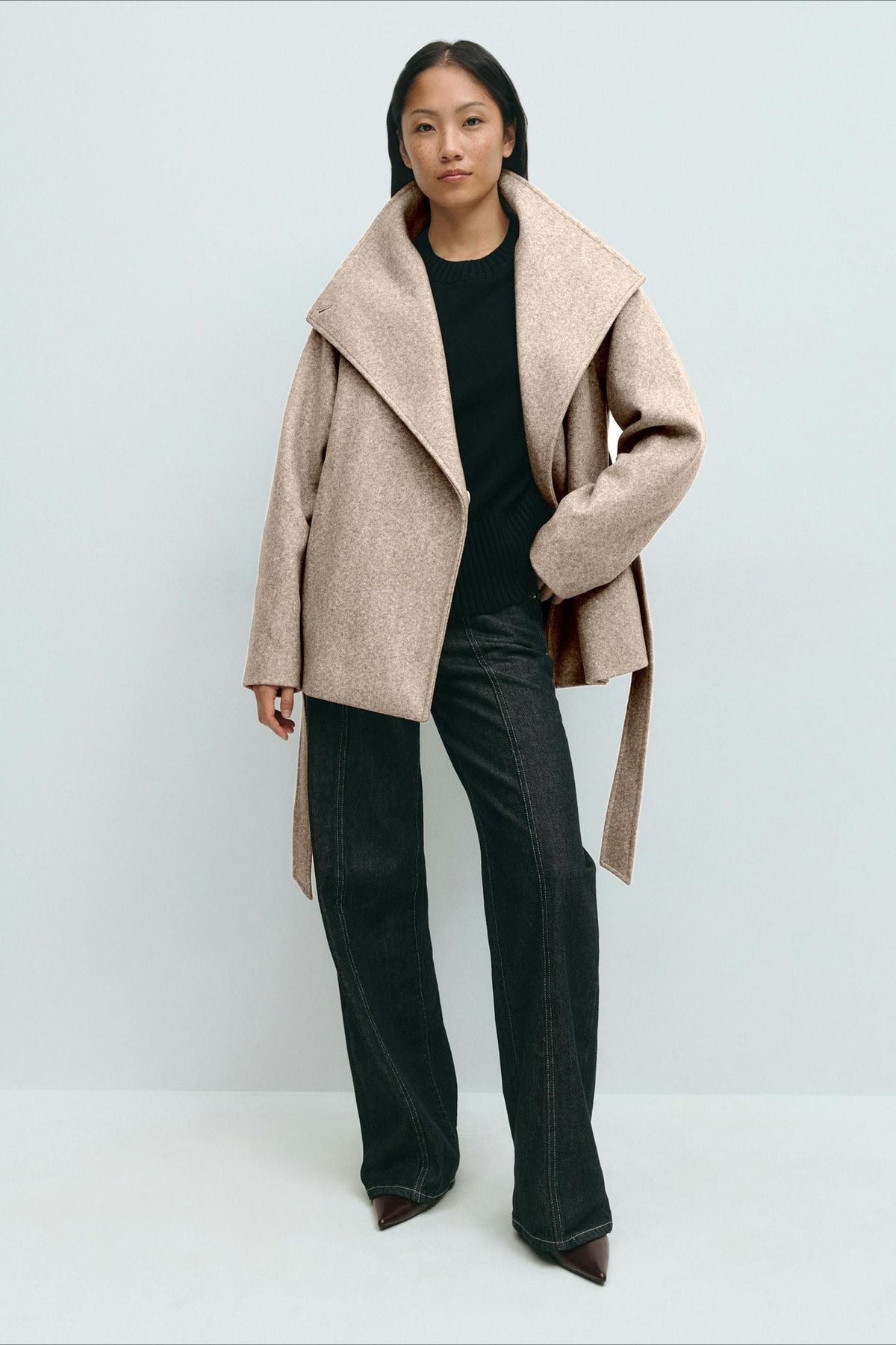 Jacke Damen creme tailliert mit hohem Kragen und Gürtel - 14 - Atelier-Zofia
