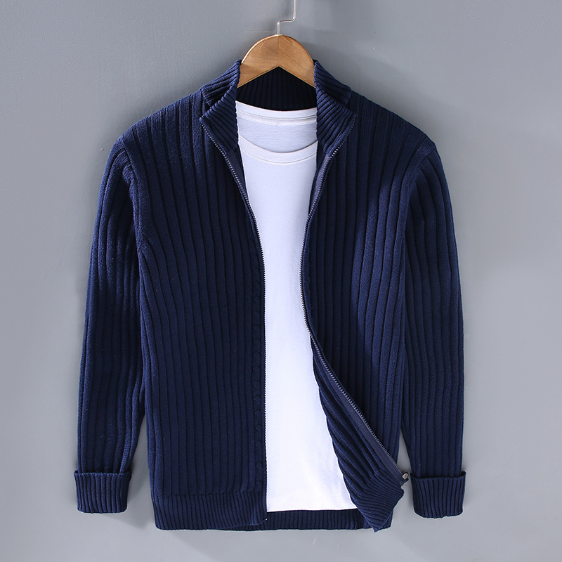 Strickjacke Herren schwarz figurbetont mit Stehkragen - 4 - Atelier-Zofia