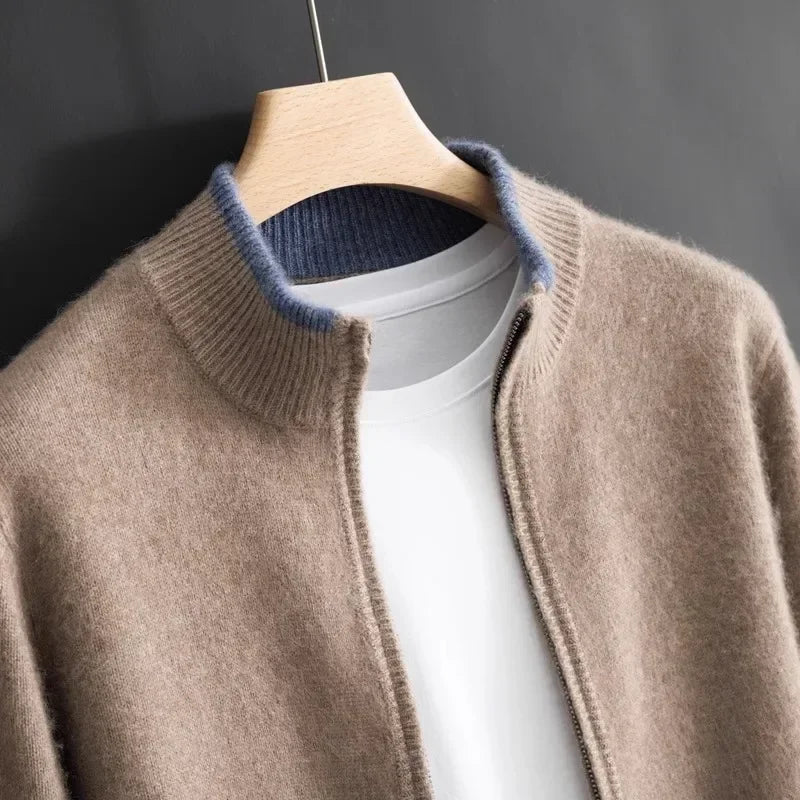 Cardigan Damen beige tailliert mit Reißverschluss und Stehkragen - 1 - Atelier-Zofia