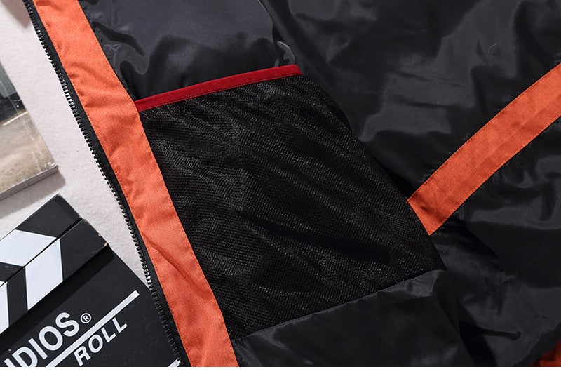 Jacke Herren orange tailliert mit Kapuze und praktischen Taschen - 17 - Atelier-Zofia