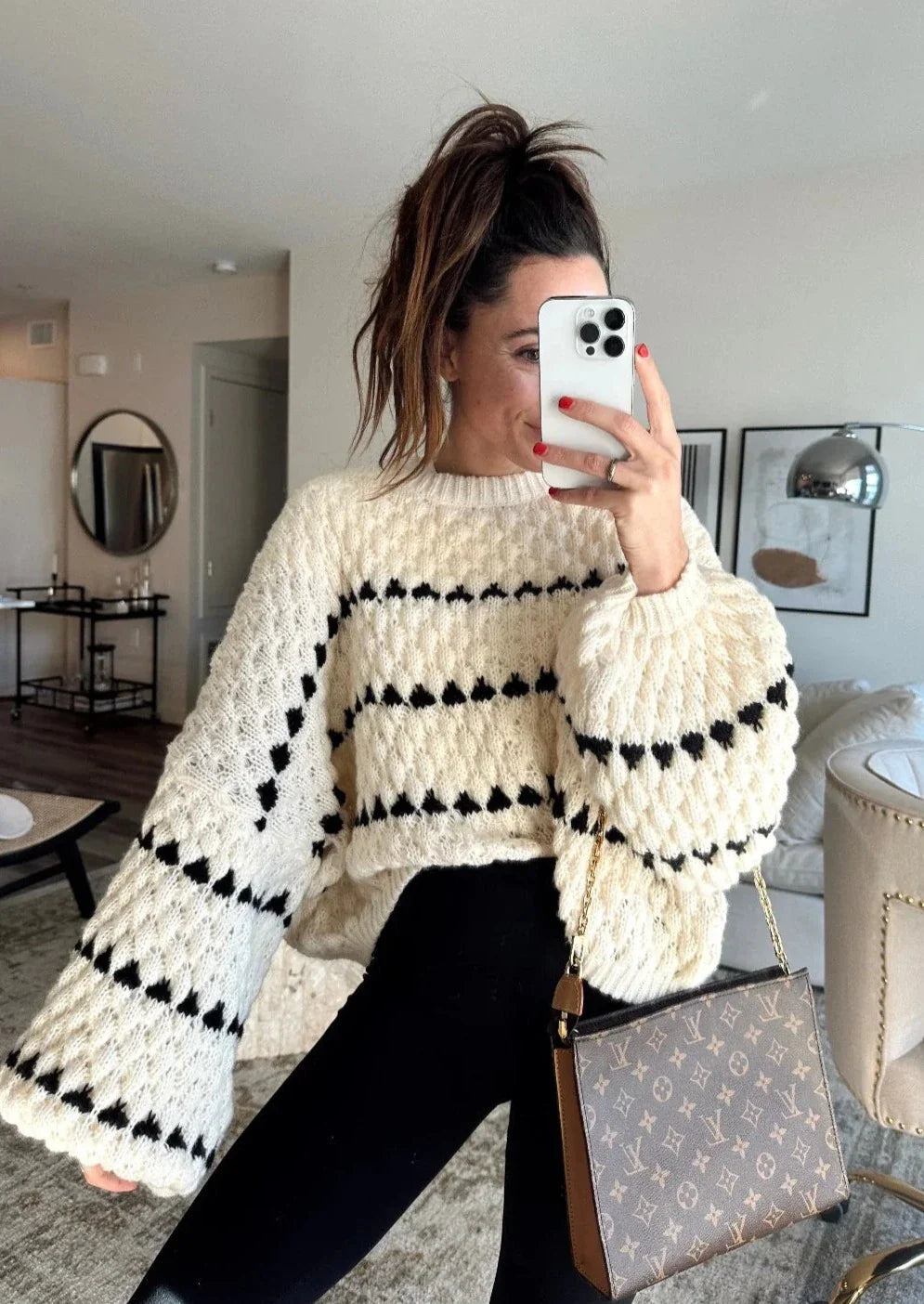Pullover Damen creme oversized mit langen Ärmeln und gemustert - 1 - Atelier-Zofia