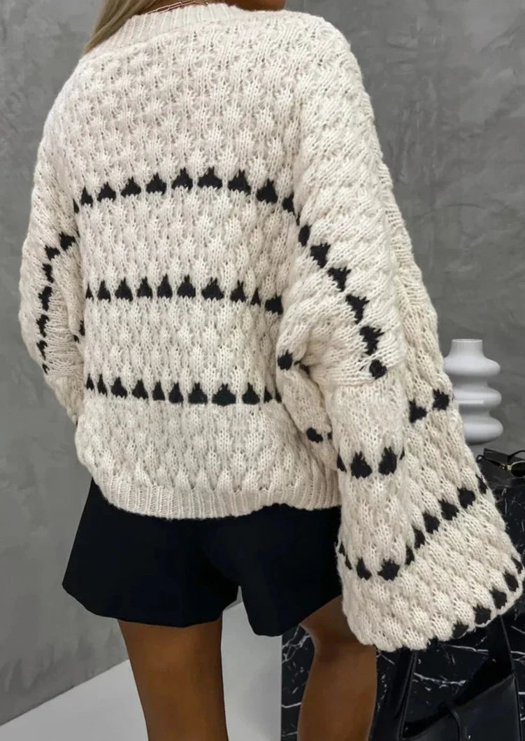 Pullover Damen creme oversized mit langen Ärmeln und gemustert - 4 - Atelier-Zofia