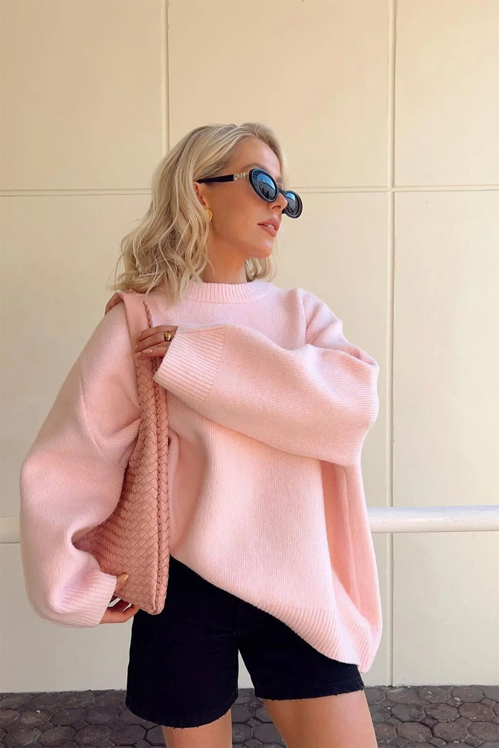 Pullover Damen rosa weit geschnitten mit langen Ärmeln - 1 - Atelier-Zofia