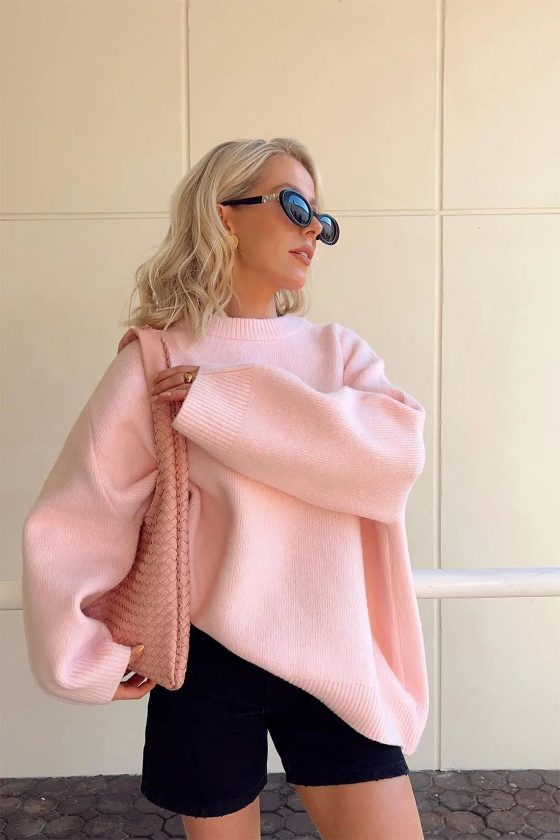 Pullover Damen rosa weit geschnitten mit langen Ärmeln - 1 - Atelier-Zofia