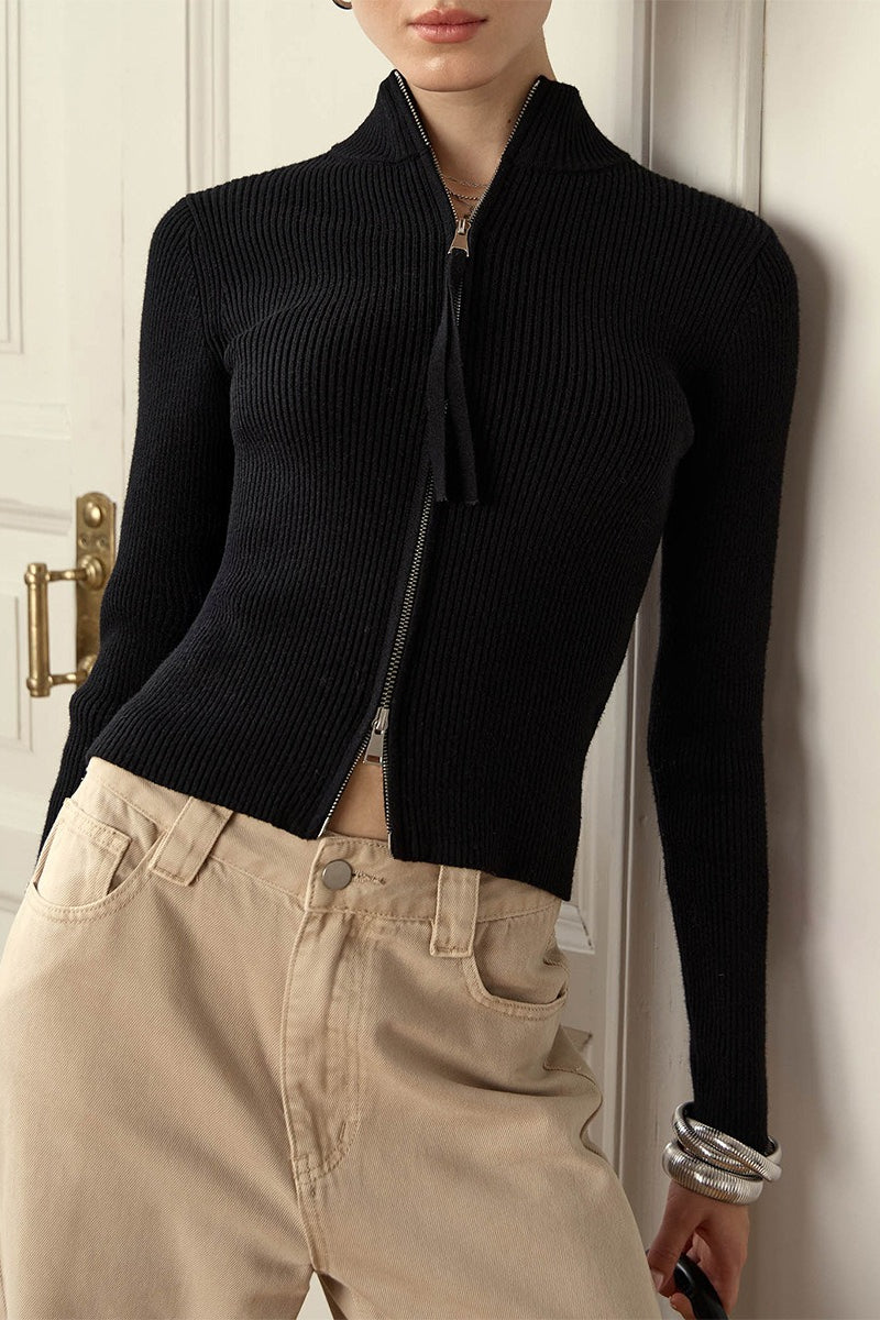 Cardigan Damen schwarz tailliert mit Stehkragen und Reißverschluss - 1 - Atelier-Zofia