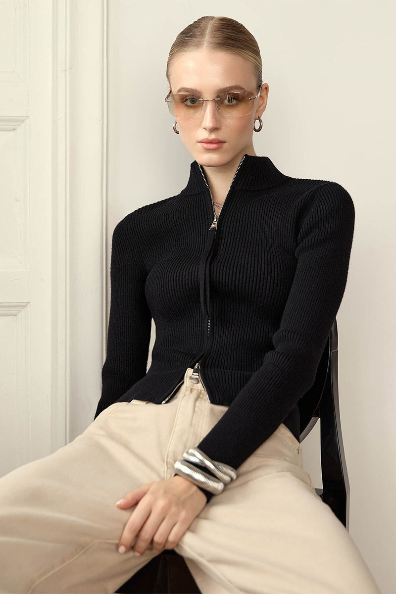 Cardigan Damen schwarz tailliert mit Stehkragen und Reißverschluss - 3 - Atelier-Zofia