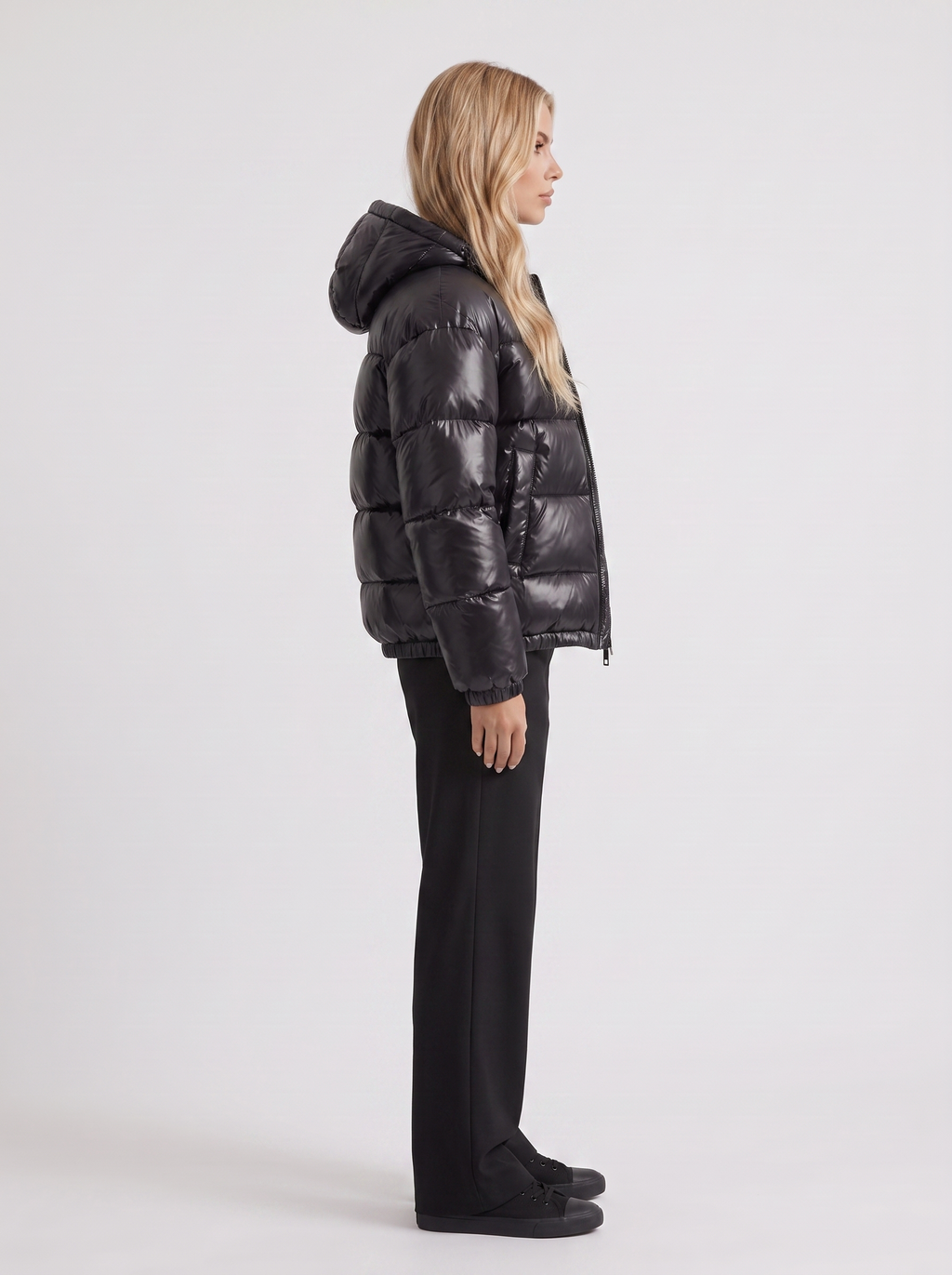 Damen Hoodie-Jacke mit gepolsterter Passform - J&B - 10 - Atelier-Zofia