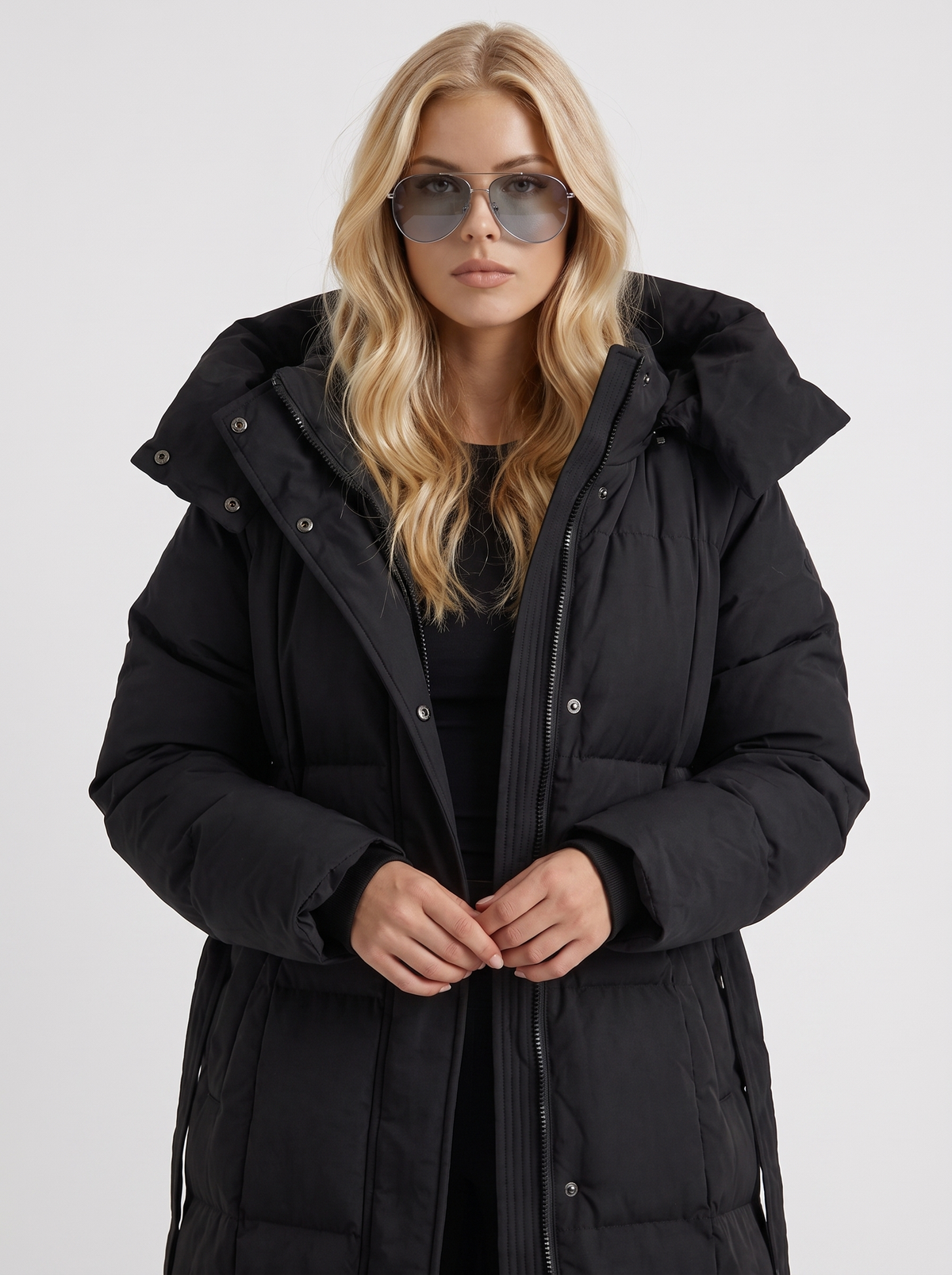 Wintermantel Damen schwarz lang mit Kapuze und Reißverschluss - 2 - Atelier-Zofia