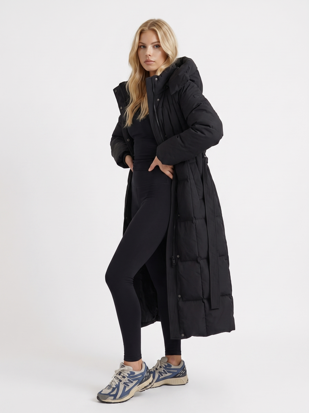 Wintermantel Damen schwarz lang mit Kapuze und Reißverschluss - 3 - Atelier-Zofia