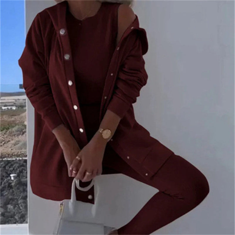 Outfit Damen lila figurbetont mit Kapuzenjacke und Leggings - 3 - Atelier-Zofia