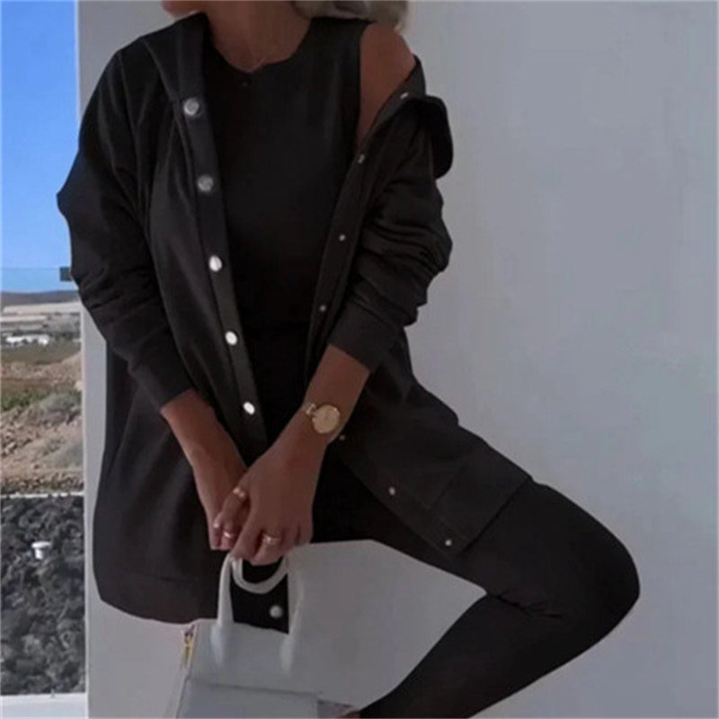 Outfit Damen lila figurbetont mit Kapuzenjacke und Leggings - 5 - Atelier-Zofia
