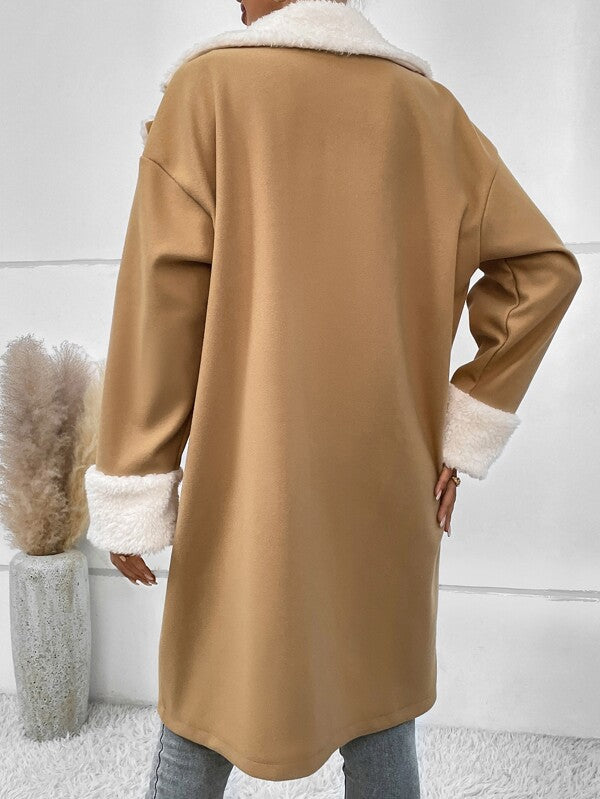 Mantel Damen beige mit doppelter Knopfreihe und weichem Kragen - 5 - Atelier-Zofia