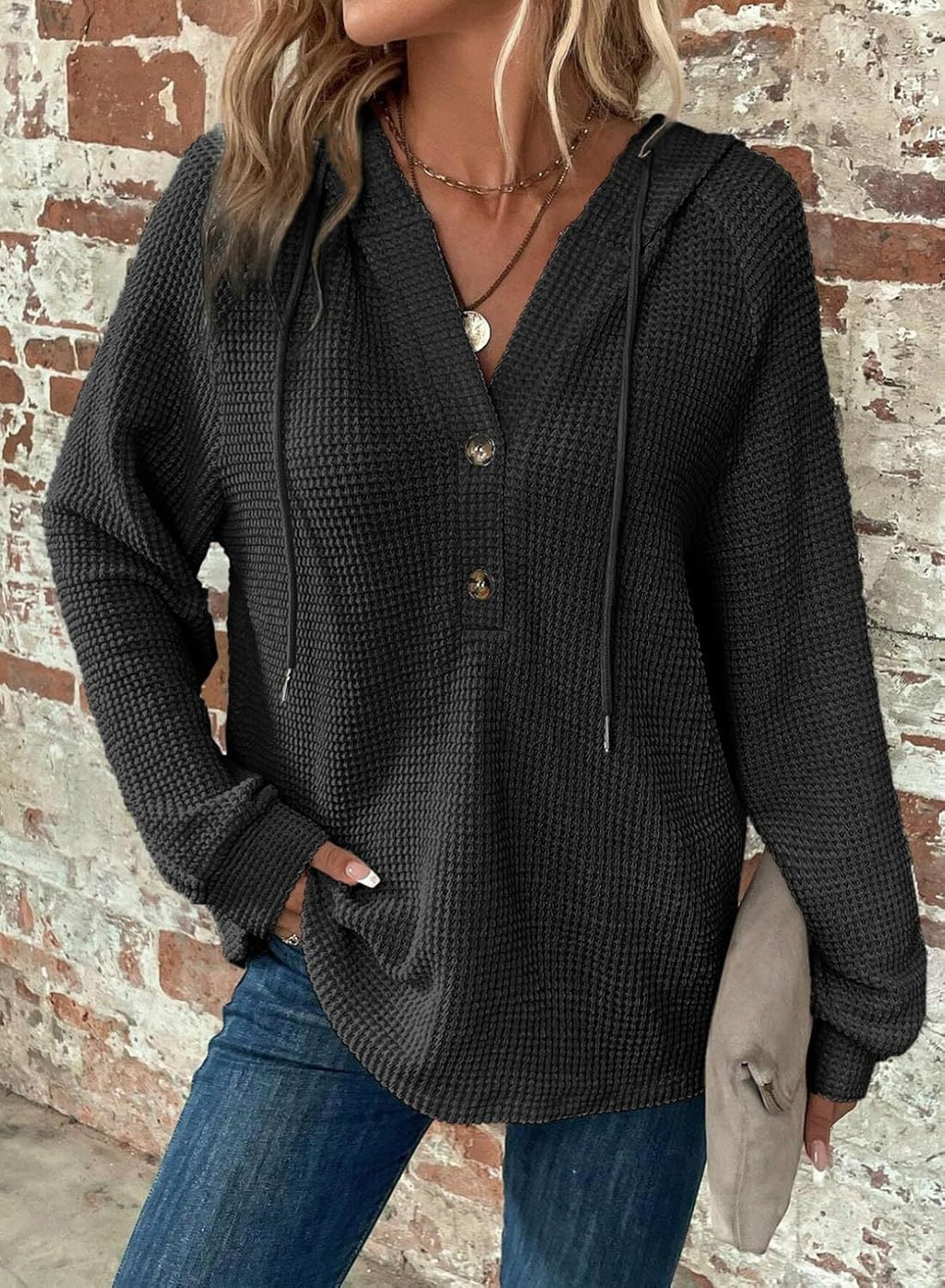 Pullover Damen beige mit Kapuze und Knopfleiste - 5 - Atelier-Zofia