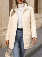 Steppjacke Damen beige tailliert mit Stehkragen - 4 - Atelier-Zofia