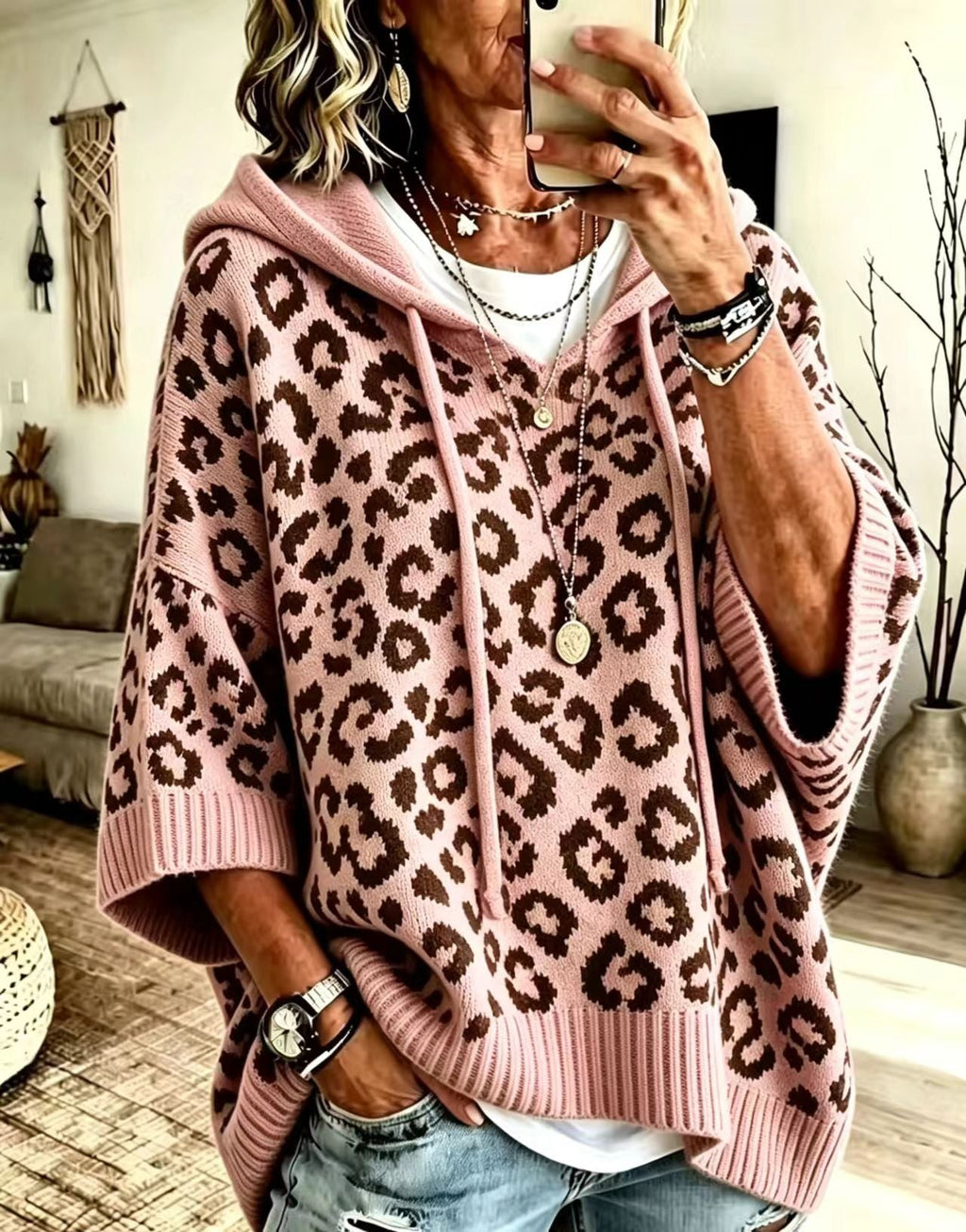Hoodie Damen beige figurbetont mit Kapuze und Leopardenmuster - 3 - Atelier-Zofia