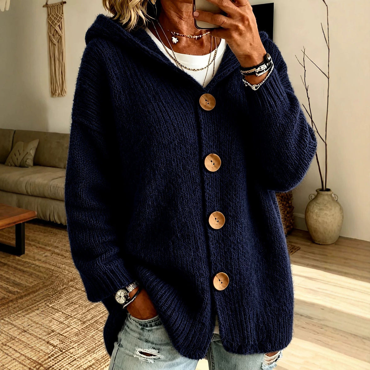 Cardigan Damen rot lässig mit Kapuze und Knopfverschluss - 2 - Atelier-Zofia
