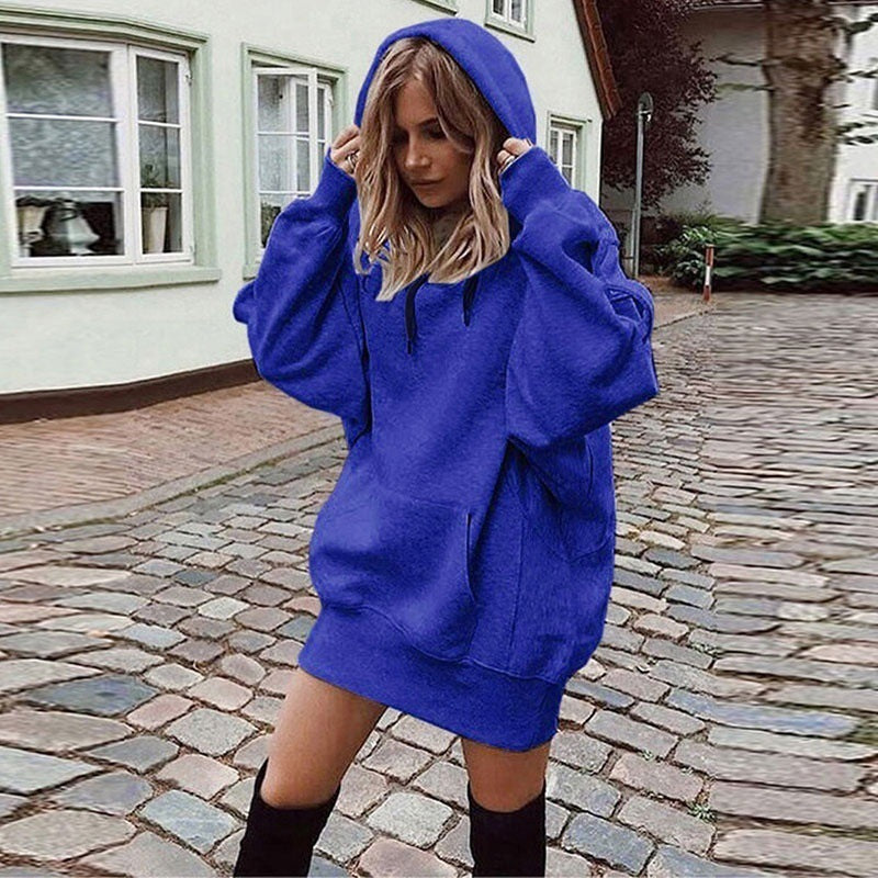 Hoodie Damen schwarz oversized mit Kapuze und Kängurutasche - 1 - Atelier-Zofia